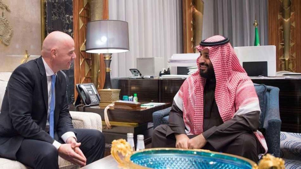 محمد بن سلمان يبحث التعاون الثنائي مع رئيس "الفيفا"