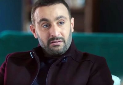 بالفيديو.. أحمد السقا يعتدي بالضرب على أحمد فهمي
