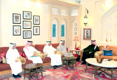 سمو الشيخ عيسى بن علي يستقبل رئيس واعضاء جمعية الكلمة الطيبة