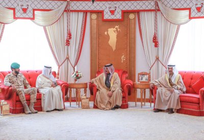 الملك يستعرض مع رئيس الوزراء قضايا الشأن المحلي 