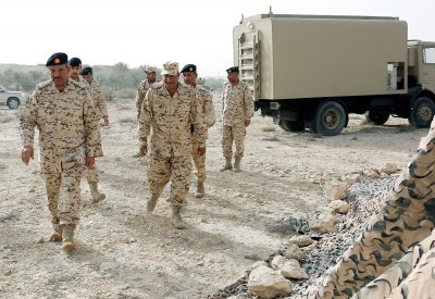 القائد العام يتفقد تمرين "قوة العزم"