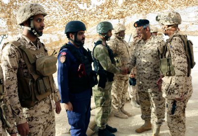 القائد العام يتفقد مجريات سير مراحل تمرين (قوة العزم)