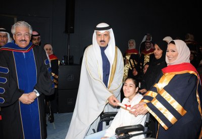 رئيس جامعة البحرين للخريجين: "إنكم نصف الحاضر وكل المستقبل"