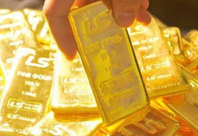 الذهب يتجه لتسجيل مكاسب أسبوعية بفعل تراجع الدولار