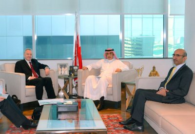 وزير الصناعة يجتمع مع الرئيس التنفيذي للهيئة الإستشارية الإيرلندية الدولية