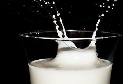 5 فوائد سحرية لن تتوقعها لـ"الحليب الذهبي"