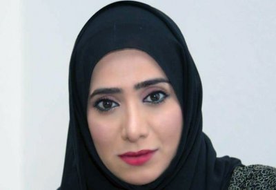 الشاعرة العمانية شميسة النعماني تحكي عن قصائدها في بيت الشعر