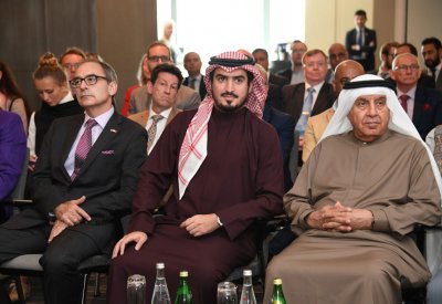 خالد بن حمود يشارك في منتدى الأعمال البحريني البريطاني