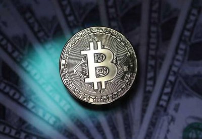 أول صفقة انتقال في عالم كرة القدم بعملة "بتكوين"