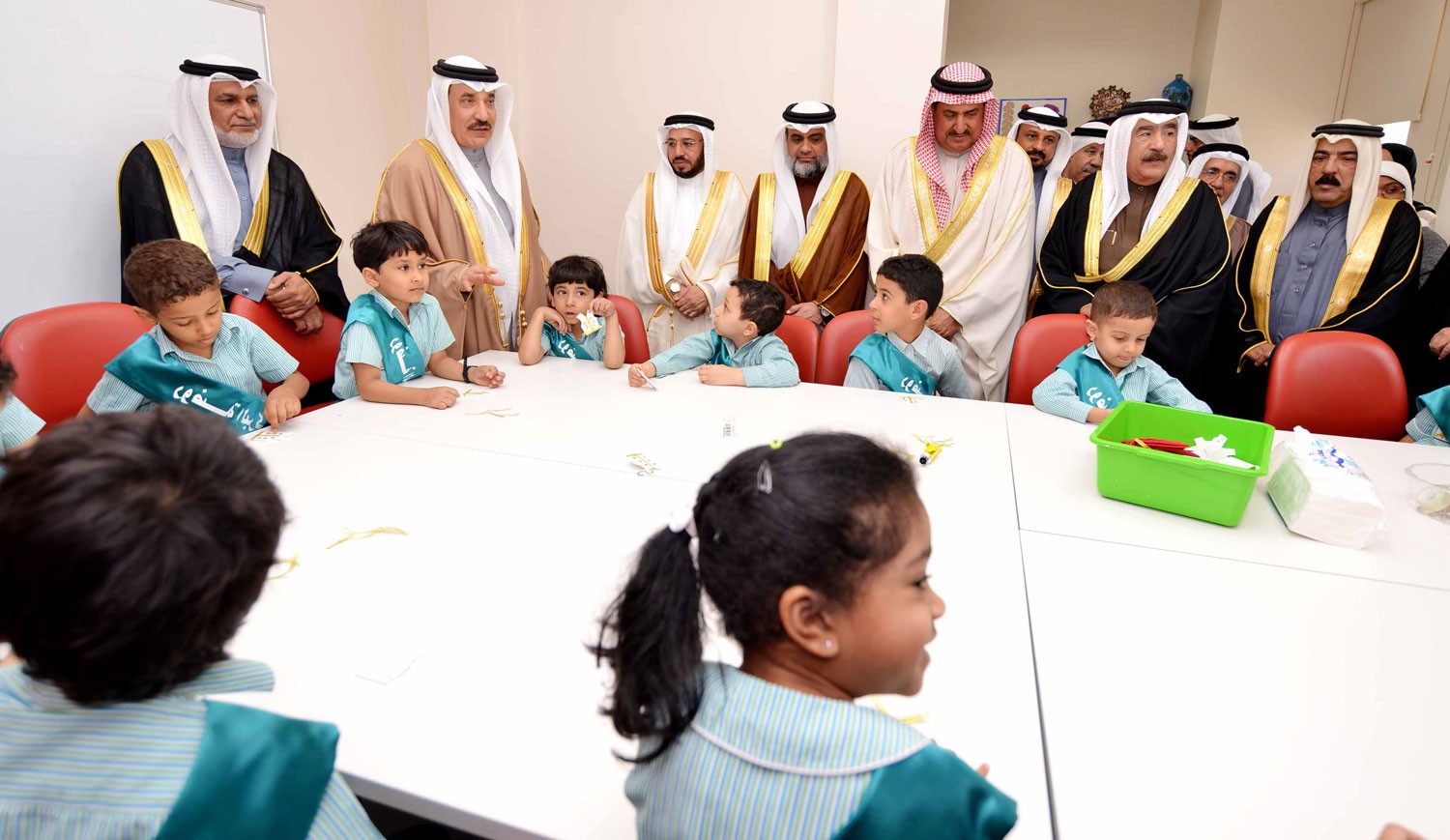 حميدان: تطوير الخدمات الاجتماعية للأسر البحرينية