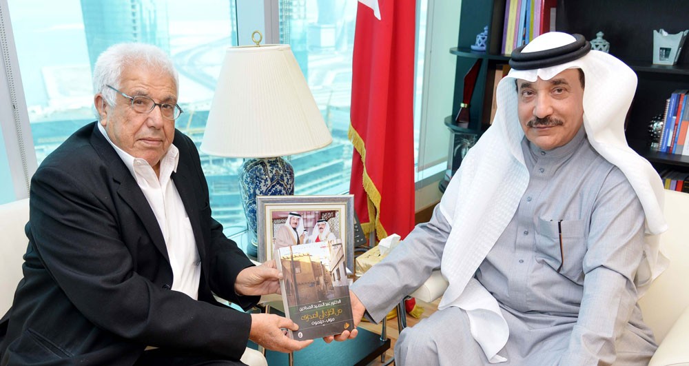 حميدان يشيد بعطاء الدكتور عبدالحميد المحادين في مسيرته التربوية والتعليمية في البحرين