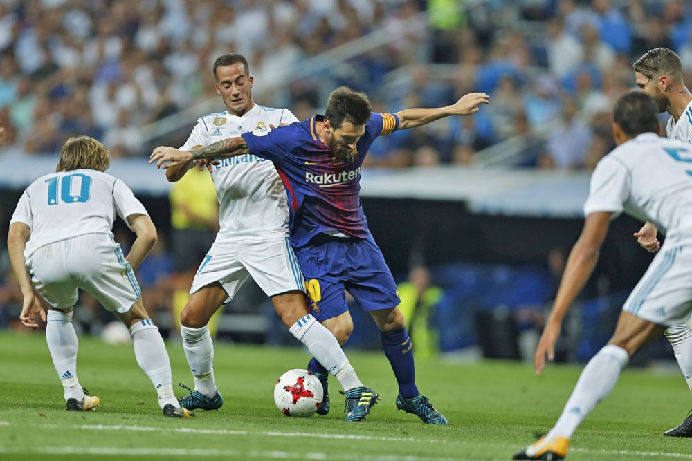 ريال مدريد كاد أن "يستولي" على ميسي