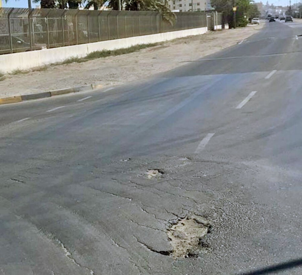البلدي بوعنق يكشف عن مشكلة تضرر الشوارع وضعف الجودة فيها