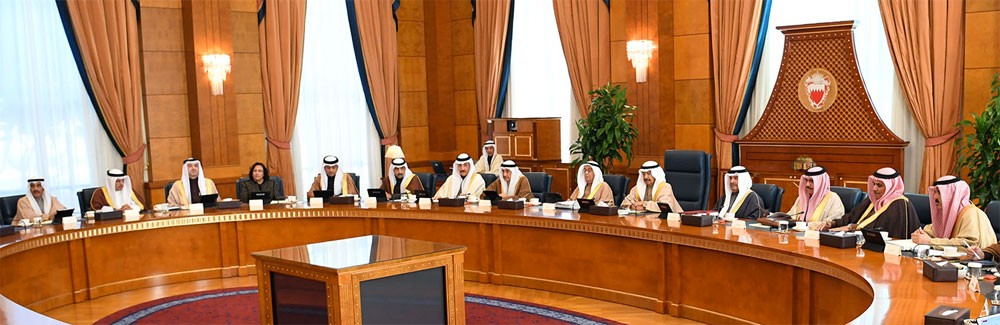 رئيس الوزراء يشدد على التوافق مع السلطة التشريعية على آلية لإعادة هيكلة الدعم الحكومي