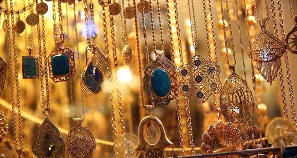 الذهب يتجه لأول خسارة أسبوعية في 6 أسابيع
