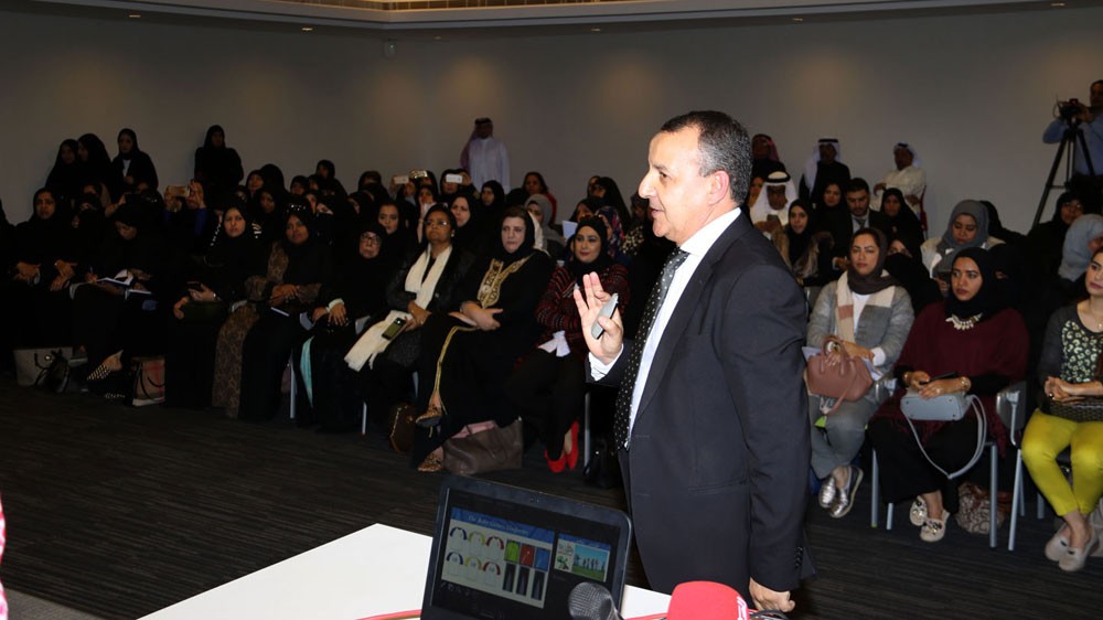 الأولمبية تبحث مع وزارتي التربية والشئون الاجتماعية تنظيم دورة الأطفال الرياضية الأولى