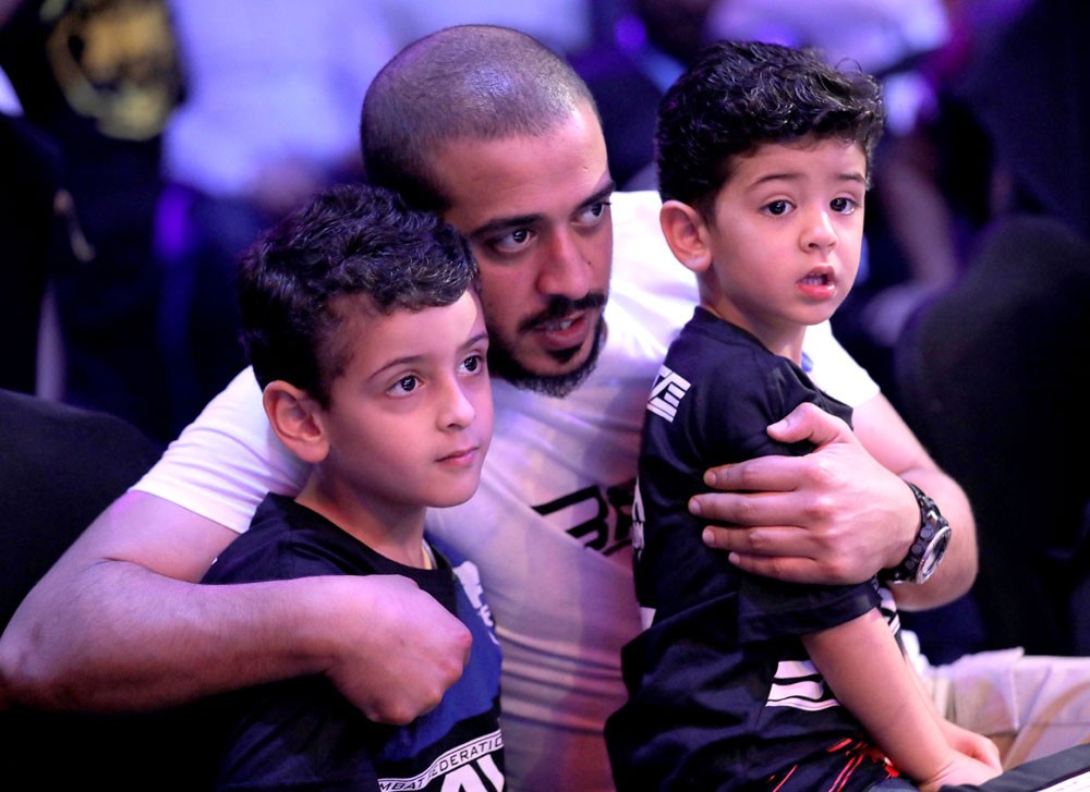 خالد بن حمد يوجه بإقامة مهرجان ألعاب القوى للأطفال فبراير المقبل
