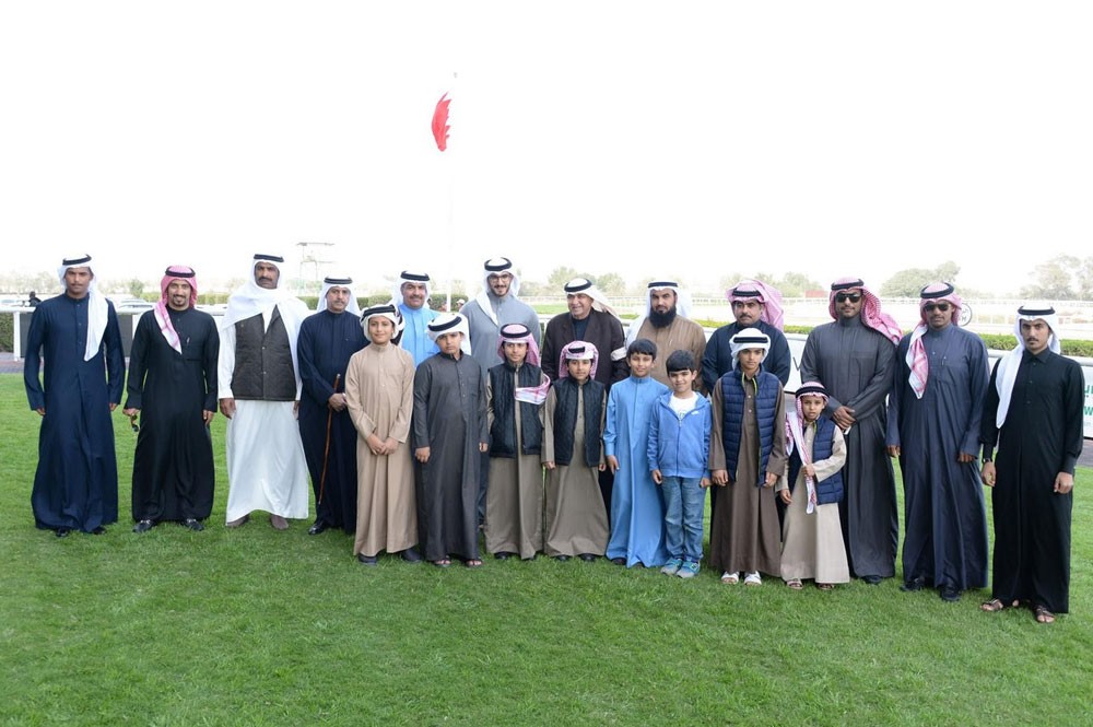 الهاجري يؤكد الاعتزاز بدعم ورعاية سباقات الخيل