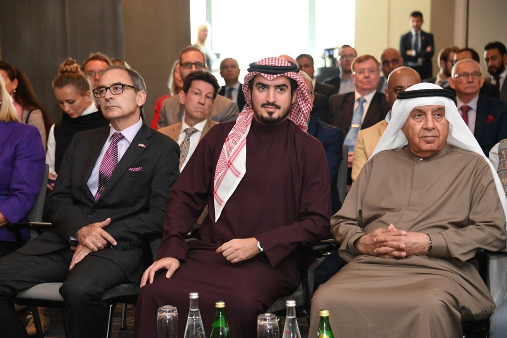 خالد بن حمود يشارك في منتدى الأعمال البحريني البريطاني