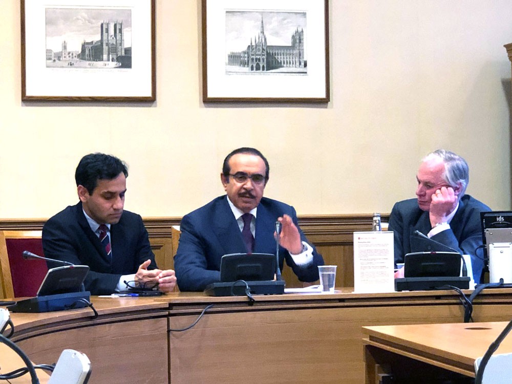 وزير الداخلية يتفق مع نظيرته البريطاني لتطوير الاتفاقية الأمنية 