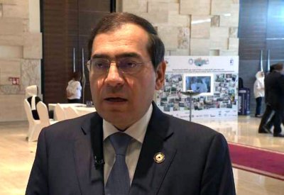 وزير مصري: الانتهاء من تنمية حقل ظٌهر للغاز مبكرا