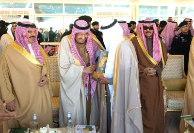 الملك يحضر الحفل الختامي لمهرجان الملك عبد العزيز للإبل