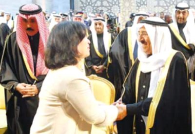 الشيخة مي "أمير الكويت ساهَم بالنهوض بالبنية التحتية الثقافية الكويتية والخليجية"