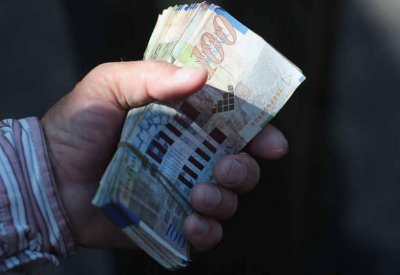 الحكومة الفلسطينية تبحث بدائل الشيكل الإسرائيلي
