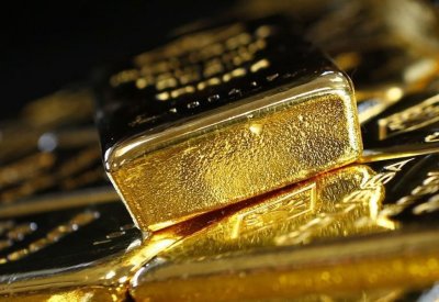 الذهب يرتفع إلى 1331 دولاراً للأونصة بدعم تصيد الصفقات