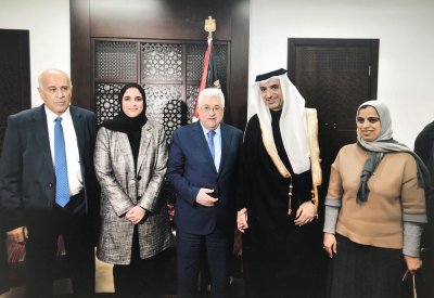 الرئيس محمود عباس يستقبل الجودر ويشيد بالعلاقات الفلسطينية البحرينية