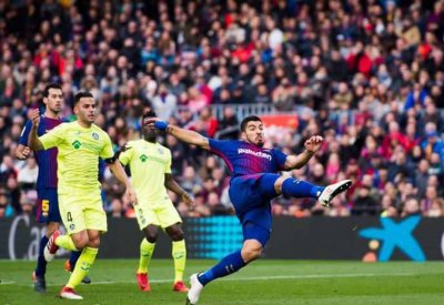 خيتافي يحرج برشلونة أمام جماهيره