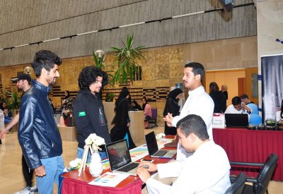 جامعة الخليج العربي تطلق حملة للتعريف بمخاطر السمنة