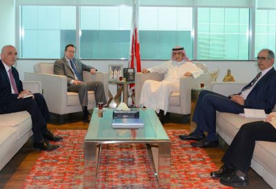 وزير الصناعة يستعرض مع سفير الأمريكي العلاقات الاقتصادية بين البلدين