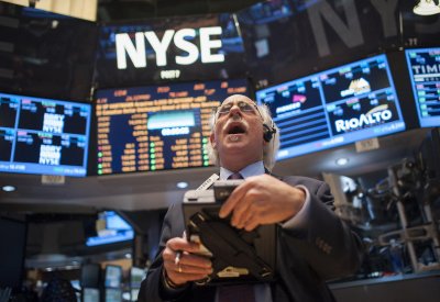 داو جونز يسجل مكاسب أسبوعية بنسبة 4.3% هي الأفضل منذ عام 2016