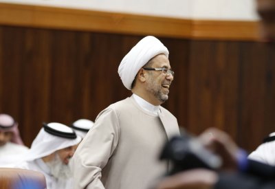 الماجد: مدير بـ "أسري" يطلب من مهندسين تنظيف الشركة