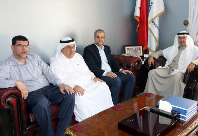 محافظ العاصمة يستقبل أهالي النبيه صالح ويناقش احتياجات المنطقة