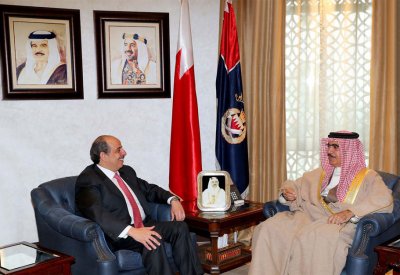 وزير الداخلية يبحث مع سفير الأردن عدداً من الموضوعات‎