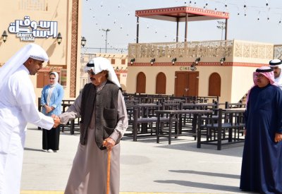 سمو رئيس الوزراء يزور سوق البسطة في قرية جرافيتي