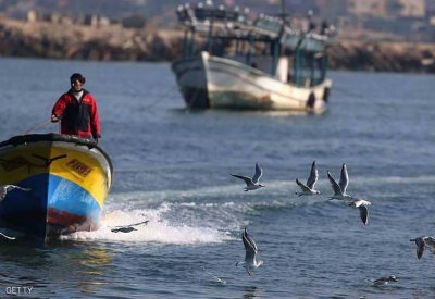 البحرية الإسرائيلية تقتل فلسطينيا تجاوز قاربه منطقة الصيد