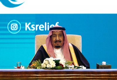 ناصر بن حمد يقدر دعم الملك سلمان للعمل الخيري والإنساني
