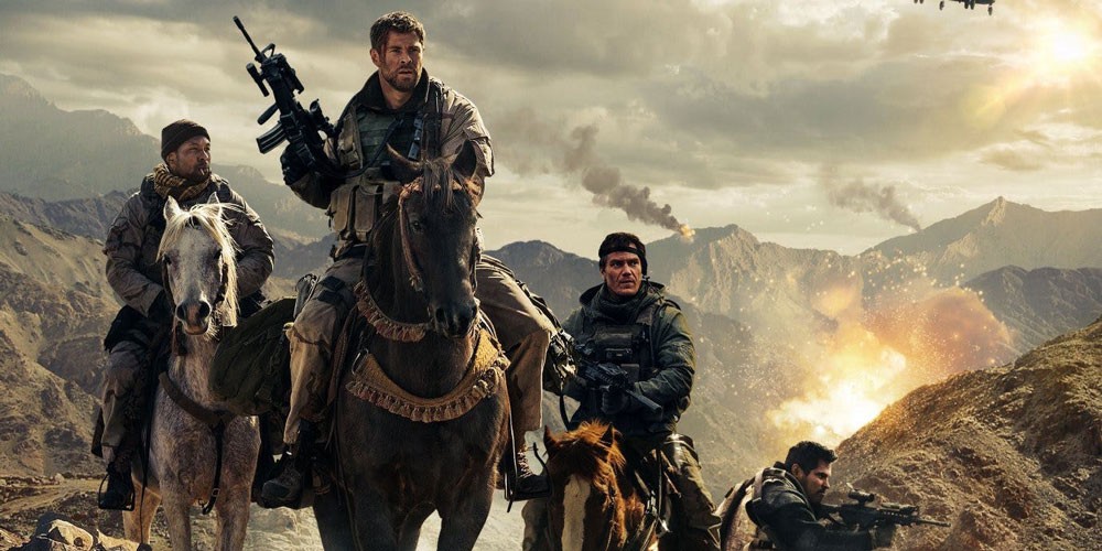 كريس هيمسورث في فيلم "12 قوياً" يفكك حركة طالبان بأفغانستان