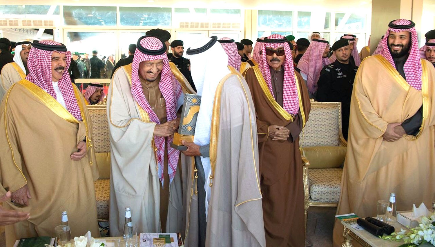 الملك يحضر الحفل الختامي لمهرجان الملك عبد العزيز للإبل