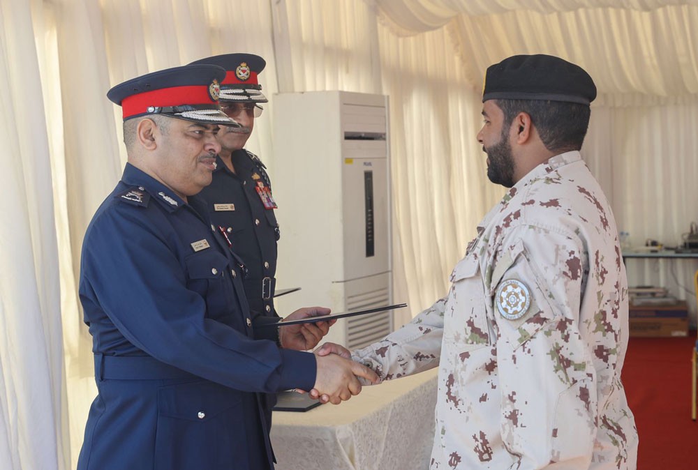 رئيس الأمن العام يشهد تخريج ست دورات تدريبية بقيادة خفر السواحل