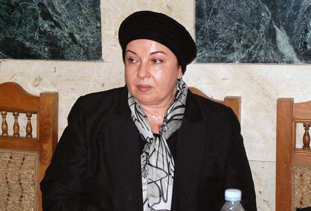 ما حقيقة تدهور حالة نورا الصحية في لندن؟