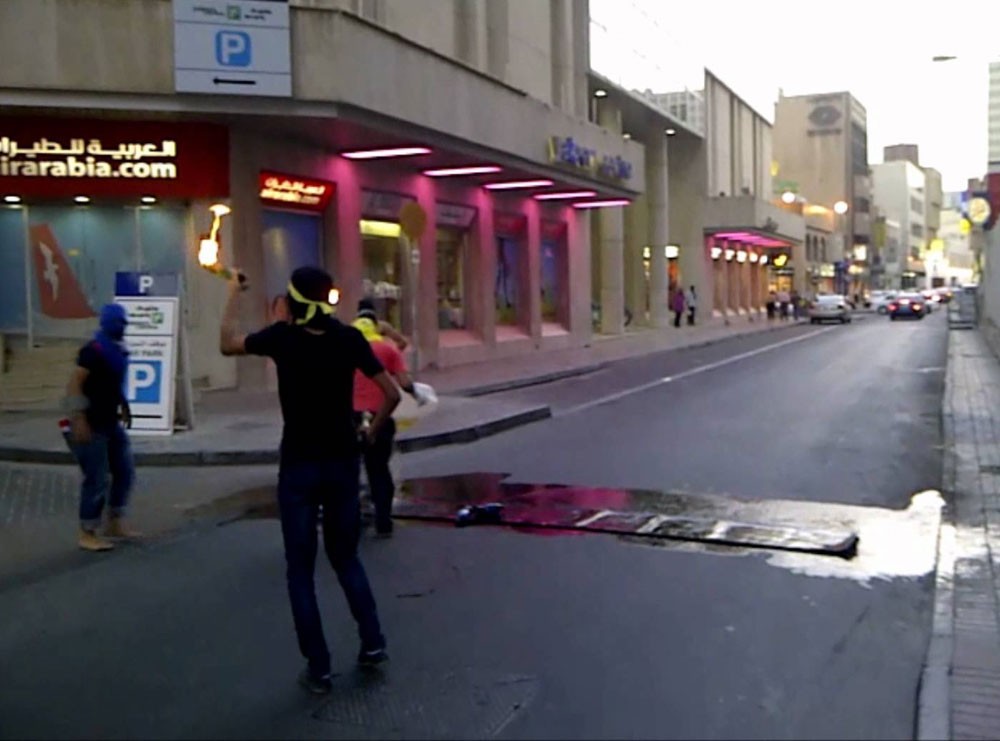 تأييد الحبس 3 سنوات لمتجمهر أحرق حاويات نفايات في المنامة