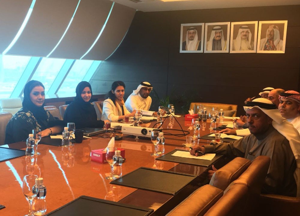 وزارة "المواصلات" تجتمع بأعضاء جمعية سواق سيارات النقل العام