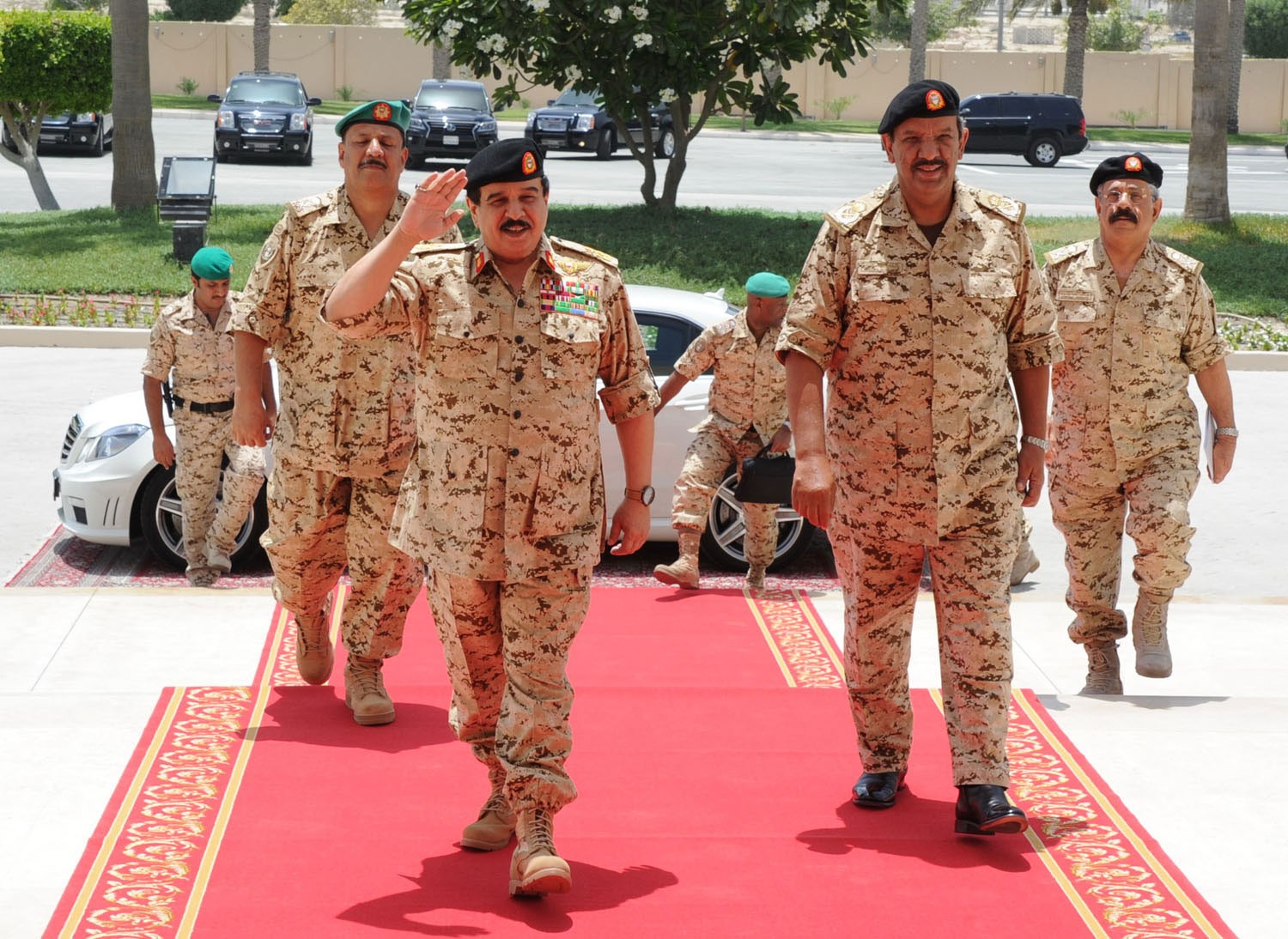 قوة الدفاع تنفذ تمرين "قوة العزم" برعاية الملك