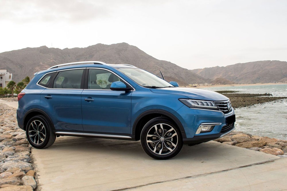 MG RX5 المدمَجة الجديدة تدخل صالات البيع في الشرق الأوسط