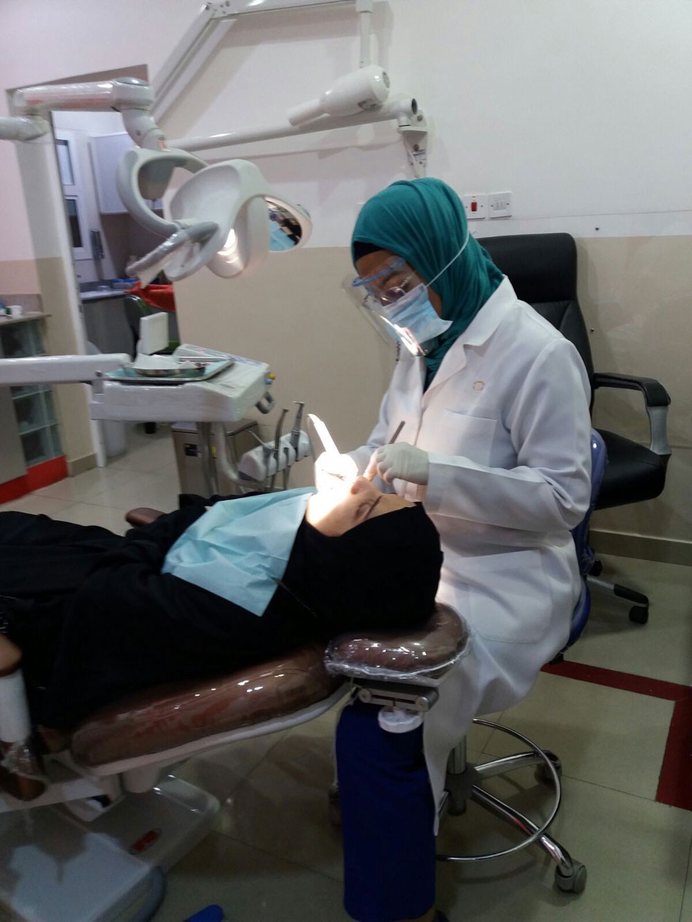 الخيرية الملكية تقيم حملة صحية لتنظيف الأسنان