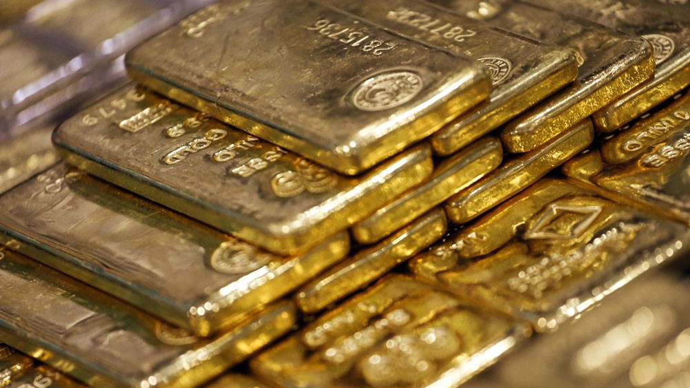 أسعار الذهب تتراجع مع صعود الدولار